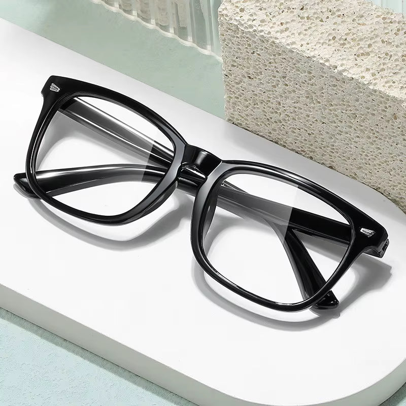 Blue Light Blocking Glasses for Men and Women - Matte Black and Transparent Fashionable Eyewear for Gaming and PC Use